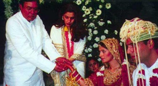 Twinkle Khanna And Akshay Kumar Wedding Photos