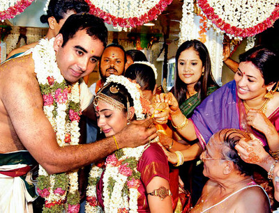 Shyam Radhakrishnan And Actress Kanika Wedding Pictures