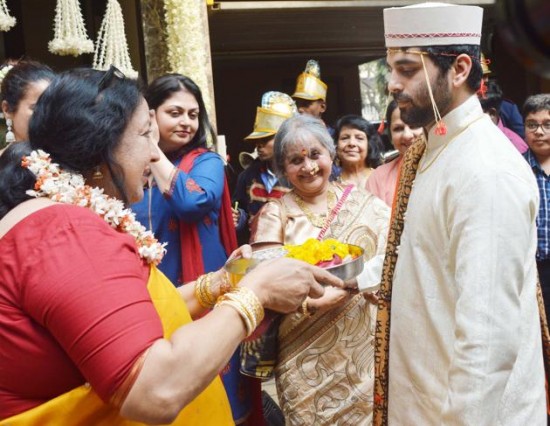 Akshai Varde And Sameera Reddy Marriage Photos