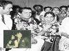 Geeta Bali and Shammi Kapoor fell in love on the sets of Rangeen Raaten, while on an outdoor shoot in Ranikhet, Uttarakhand. Though the two were head-over-heels in love for each other, but there was a lot of confusion in their love story. Geeta was a year older to Shammi, and was also the sole provider for her own family. And the two stars also feared how the Kapoor family would react to this affair. So, Geeta Bali decided not to reciprocate Shammi's feelings, openly.