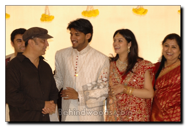 Dharshana And Vijay Yesudas Marriage Photos
