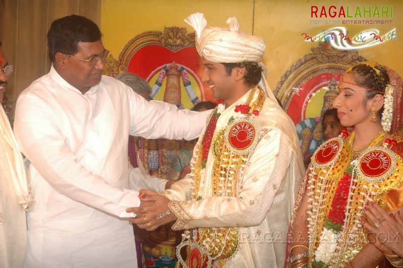 Vijay Rahul And Jamuna Daughter Sravanthi Marriage Photos