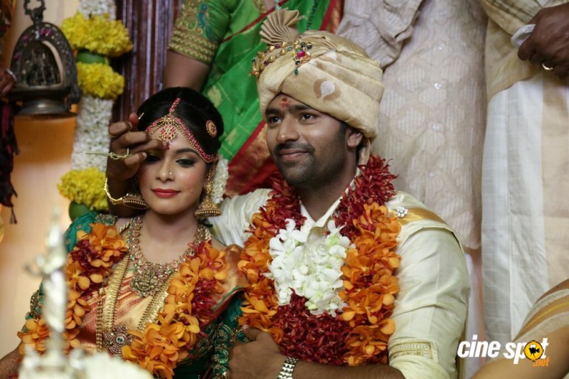 Keerthi And Actor Shanthanu Bhagyaraj Marriage Photos