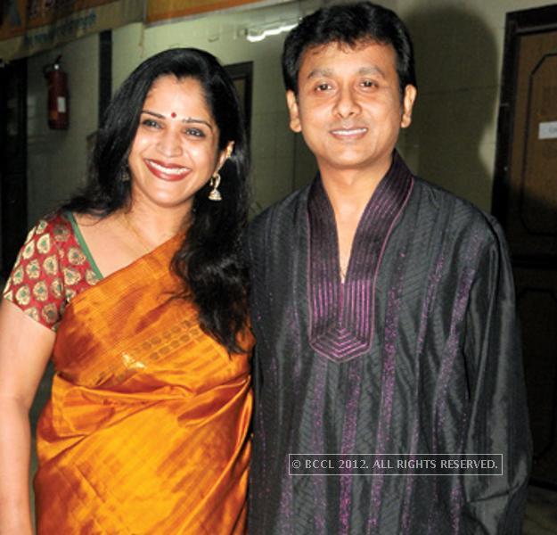 Singer Unni Krishnan  And Priya Marriage Photos