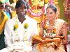 K K Senthil Kumar married to Ruhee, a yoga instructor on 25 June 2009. They have 2 sons. He is the eldest of three children to Krishna Murthy. He grew up at Bolaram, Secunderabad.