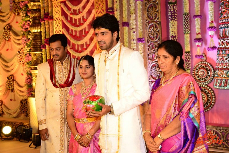 Actor Allari Naresh And Virupa Wedding Photos