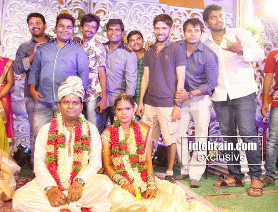 Comedian Thagubothu Ramesh Weds Swathi Pics