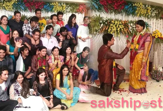 Anchor Mrudhula And Singer Krishna Chaitanya Marraige Photos