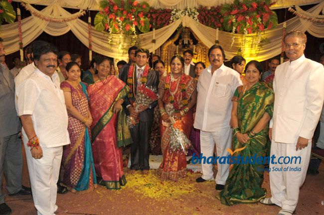 Kodi Rama Krishna Daughter Divya Deepthi And NB Chakravarthy Wedding Photos