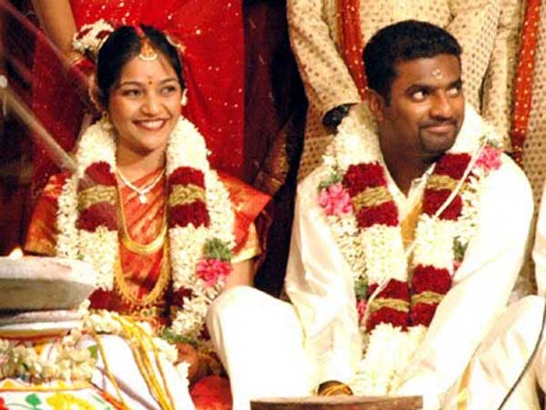 Madhimalar Ramamurthy And Muralitharan Marriage Photos
