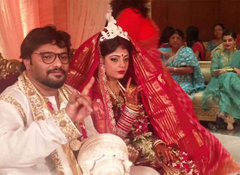 Babul Supriyo And Rachna Sharma Wedding Photos