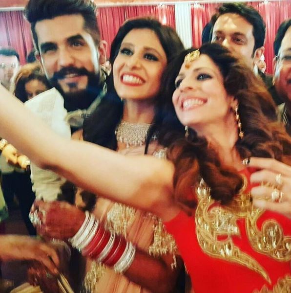 Kishwer Merchantt And Suyyash Rai Wedding Photos