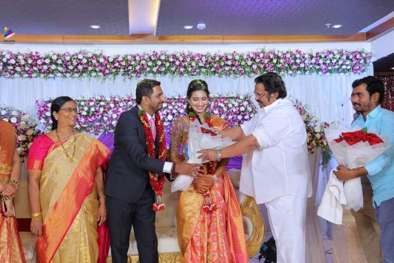 Sakhamuri Mallikarjuna Rao Daughter Jayalakshmi And Vinay Kumar Wedding Pics