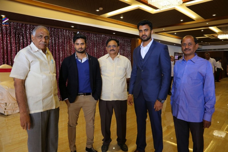 Sakhamuri Mallikarjuna Rao Daughter Jayalakshmi And Vinay Kumar Wedding Pics