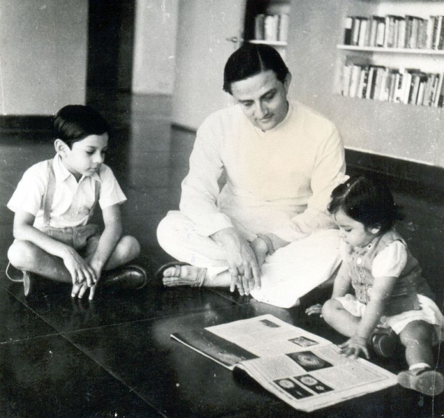 Mrinalini Sarabhai And Vikram Sarabhai Marriage Photos