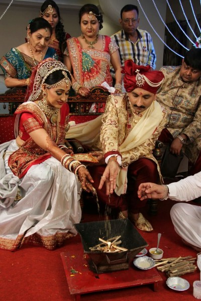 Disha Vakani And Mayur Wedding Photos