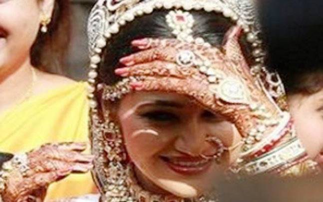 Disha Vakani And Mayur Wedding Photos
