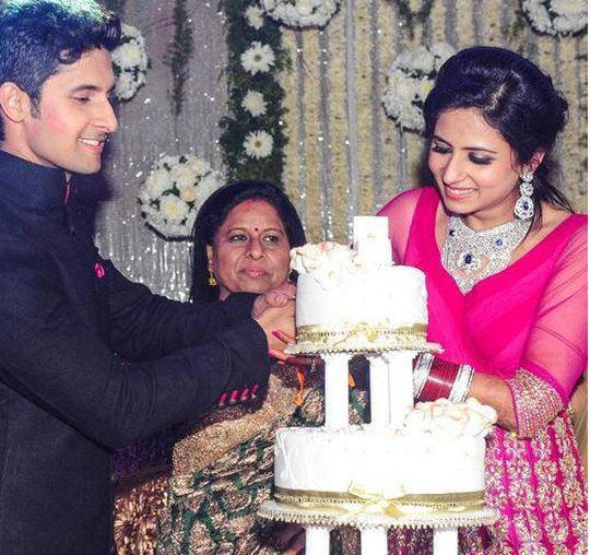 Ravi Dubey And Sargun Mehta Marriage Pics
