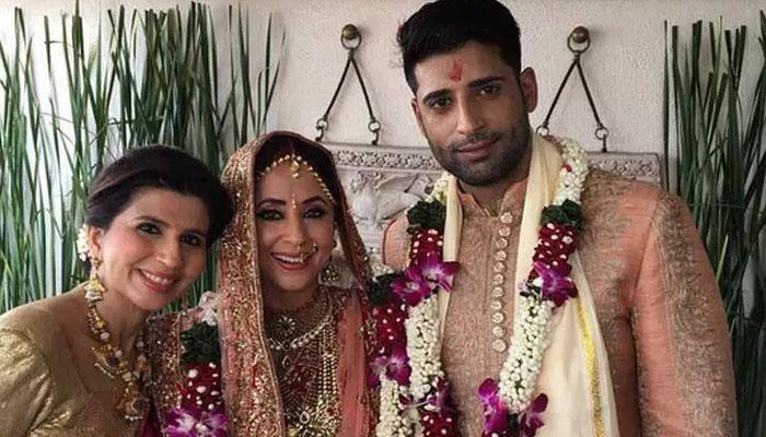 Bollywood Actress Urmila Matondkar And Mohsin Akhtar Mir Wedding Photos