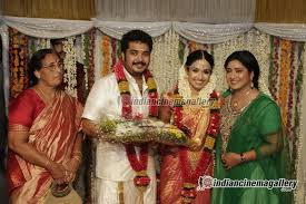 Malayalam Actor Vinu Mohan And Vidhya Wedding Photos
