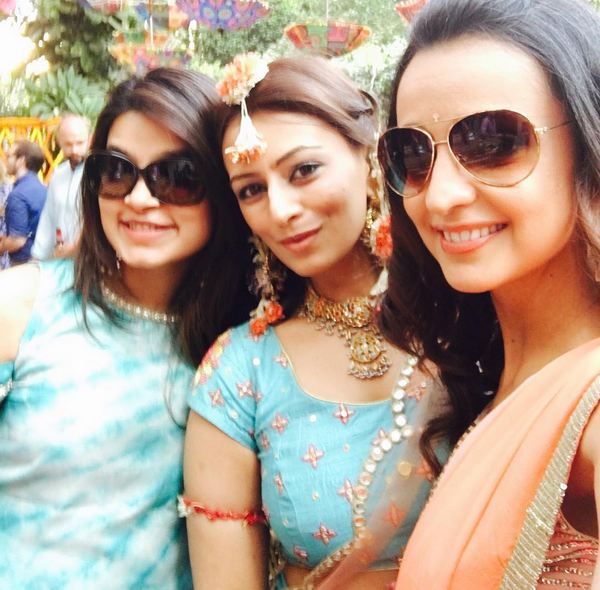 Television Actress And Roshni Chopras Sister Deeya Chopra Tied Knot With Ritchie Mehta