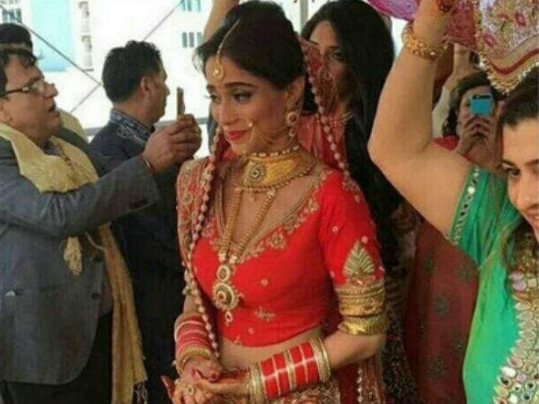 Popular Tv Actress Somya Seth Gets Hitched With Boyfriend