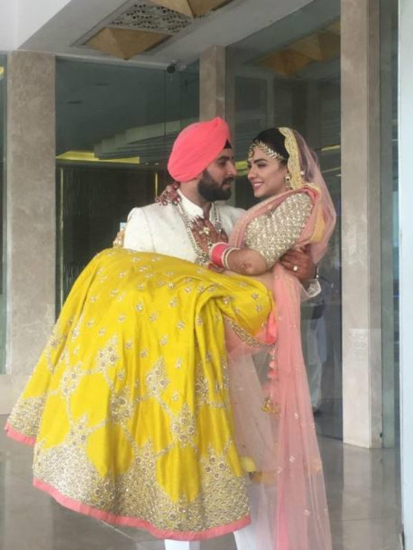 TV Actress Priya Bathija Ties The Knot With DJ Kawaljeet Singh