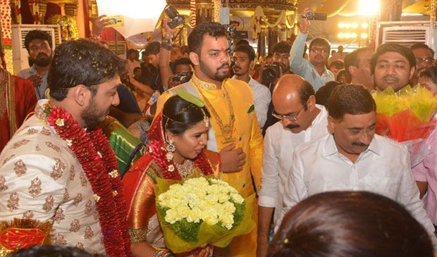 AP Minister Bhuma Akhila Priya Marriage Photos