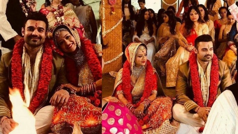 Mimoh Chakraborty Grand Wedding With Madalsa Sharma