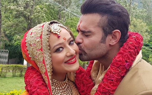 Mimoh Chakraborty Grand Wedding With Madalsa Sharma